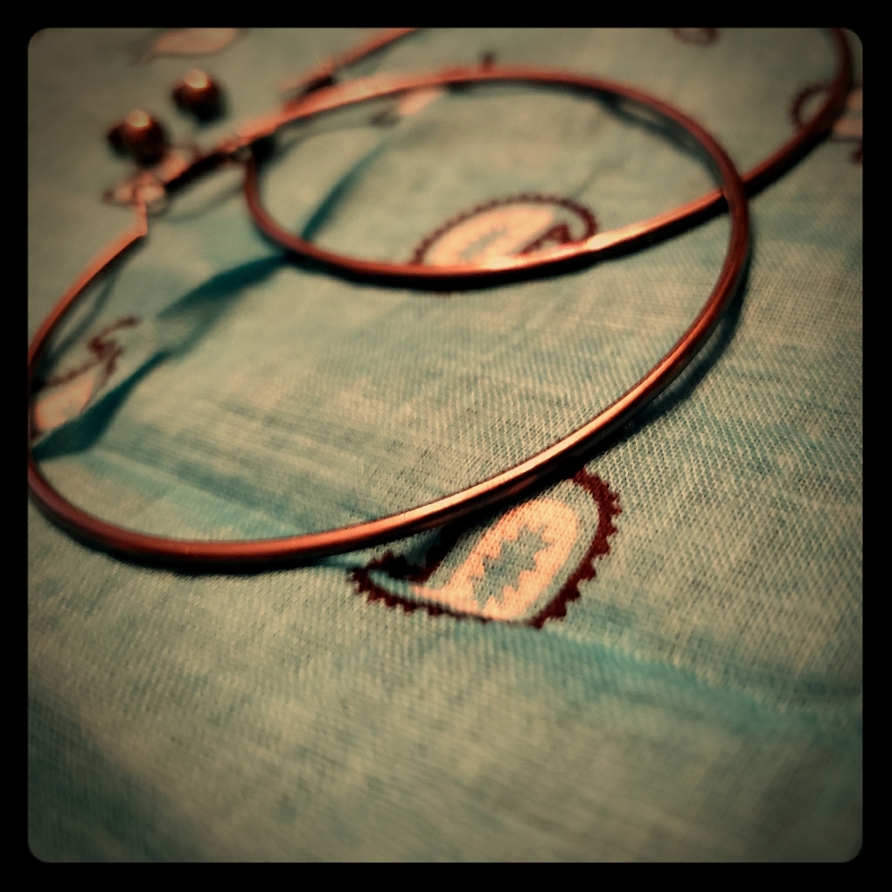 free Trophy wife earing set